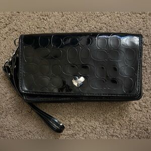 Coach Black Patent Leather Embossed C Heart Logo Bifold Wristlet Wallet